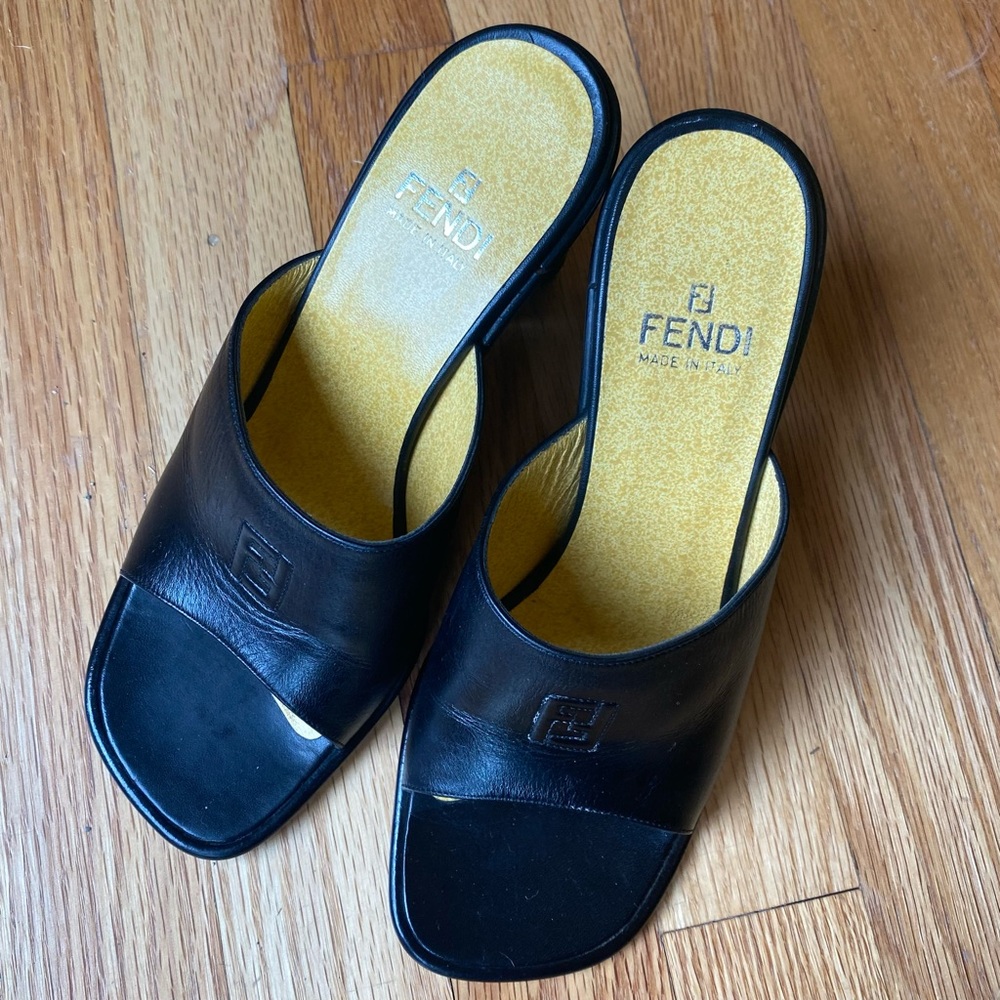 FENDI vintage logo black leather mules size 36